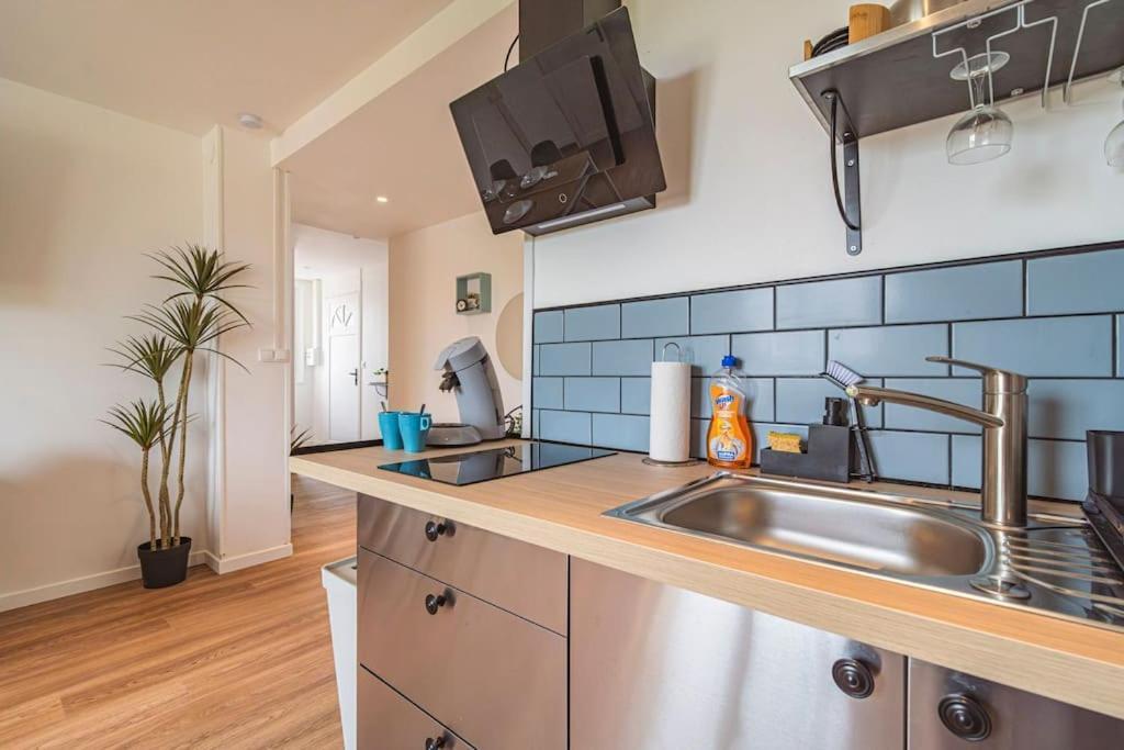 "Le Chaleureux" Appartement Pour 4 Personnes Isles-sur-Suippe Esterno foto